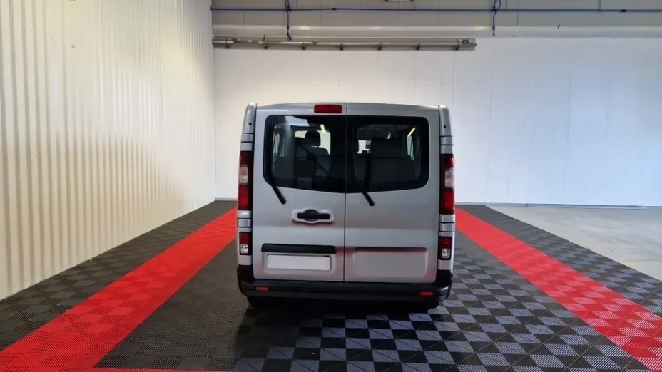 RENAULT Trafic -