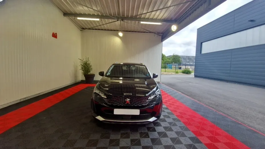 PEUGEOT 3008 -