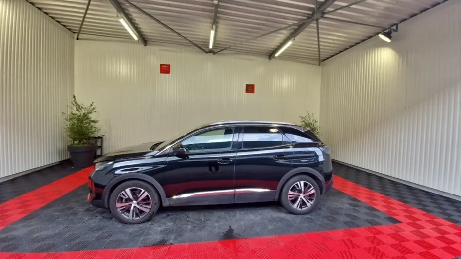 PEUGEOT 3008 -