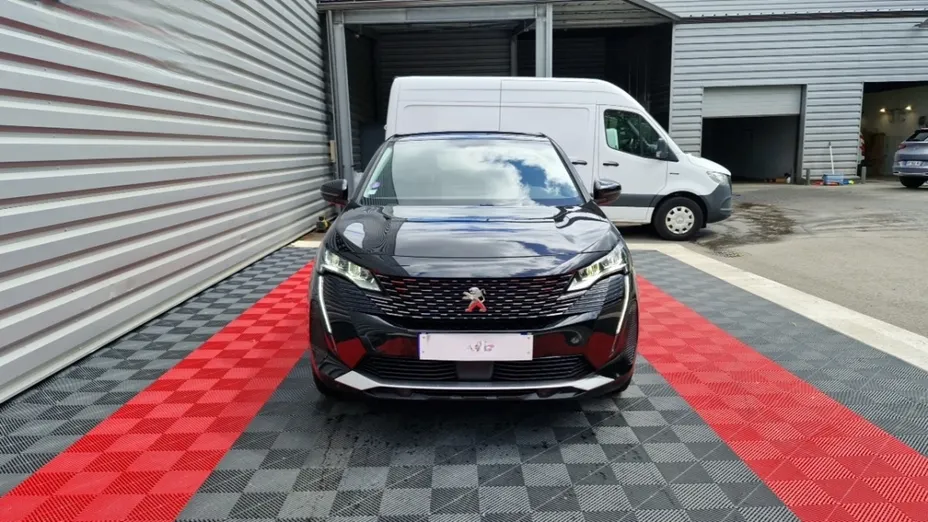 PEUGEOT 3008 -