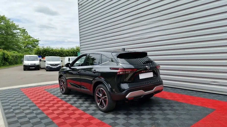 NISSAN Qashqai -