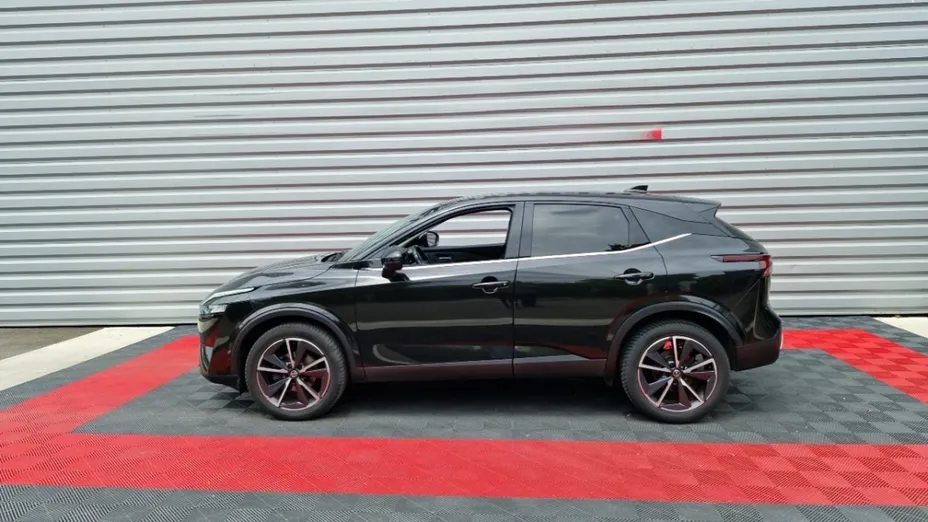 NISSAN Qashqai -