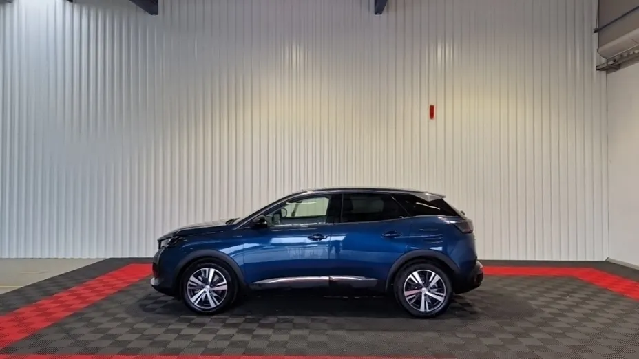 PEUGEOT 3008 -