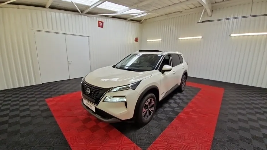 NISSAN X-Trail -