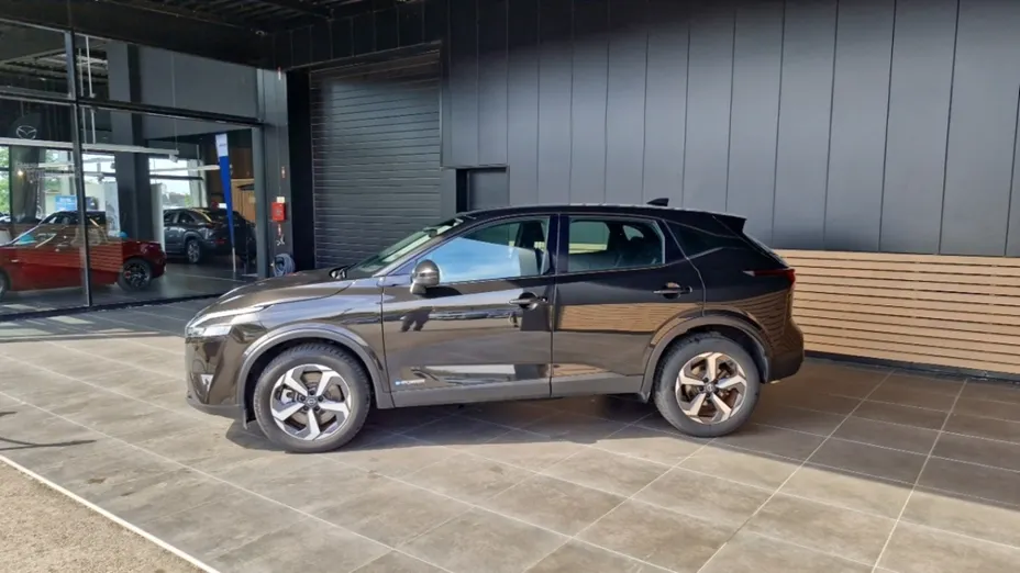 NISSAN Qashqai -