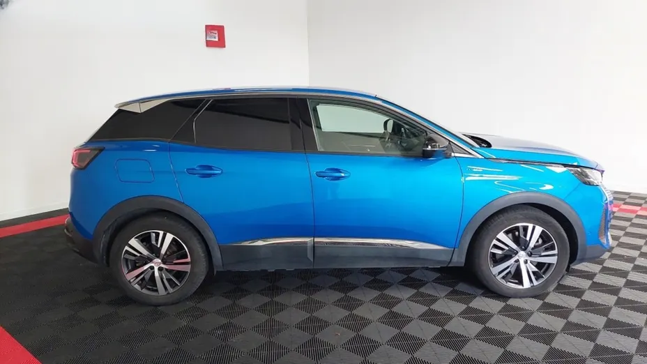 PEUGEOT 3008 -