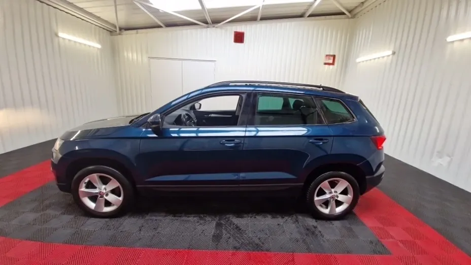SKODA Karoq -