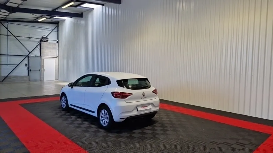 RENAULT Clio -
