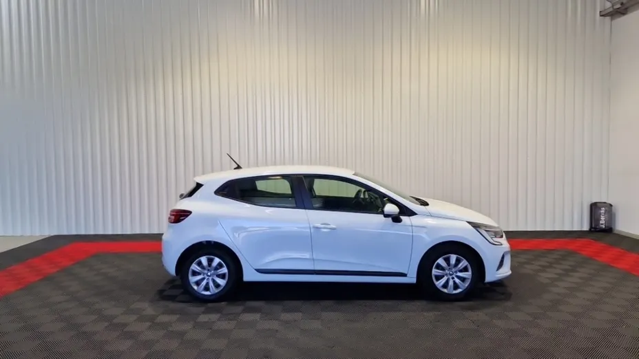 RENAULT Clio -