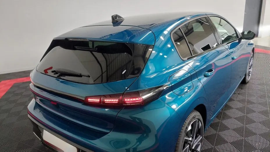 PEUGEOT 308 -