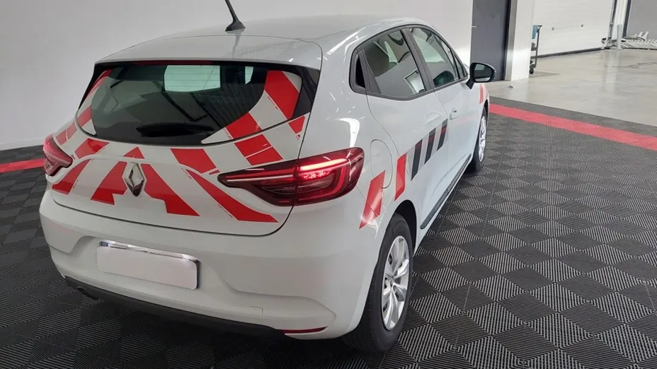 RENAULT Clio -