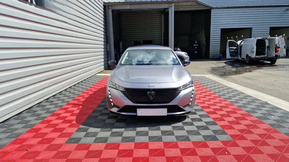 PEUGEOT 308 -