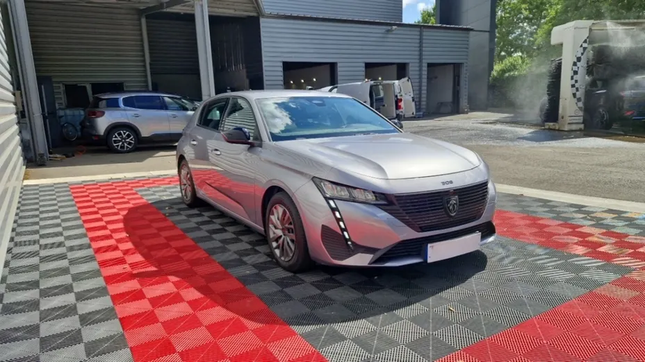PEUGEOT 308 -
