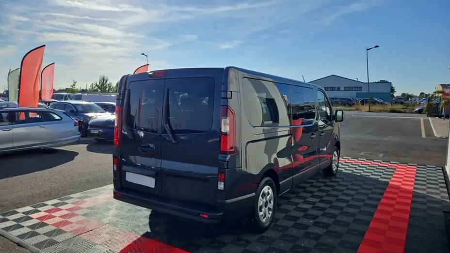 RENAULT Trafic -