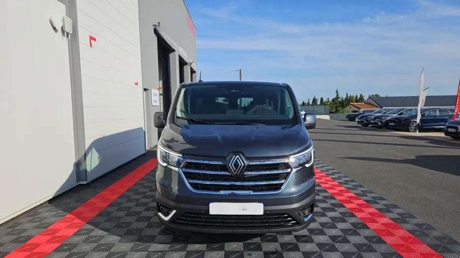 RENAULT Trafic -