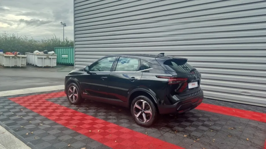 NISSAN Qashqai -