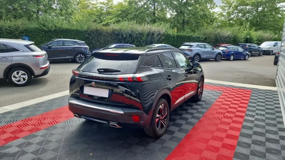 PEUGEOT 2008 -
