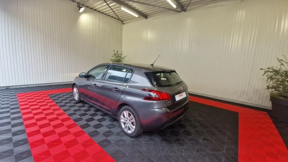 PEUGEOT 308 -