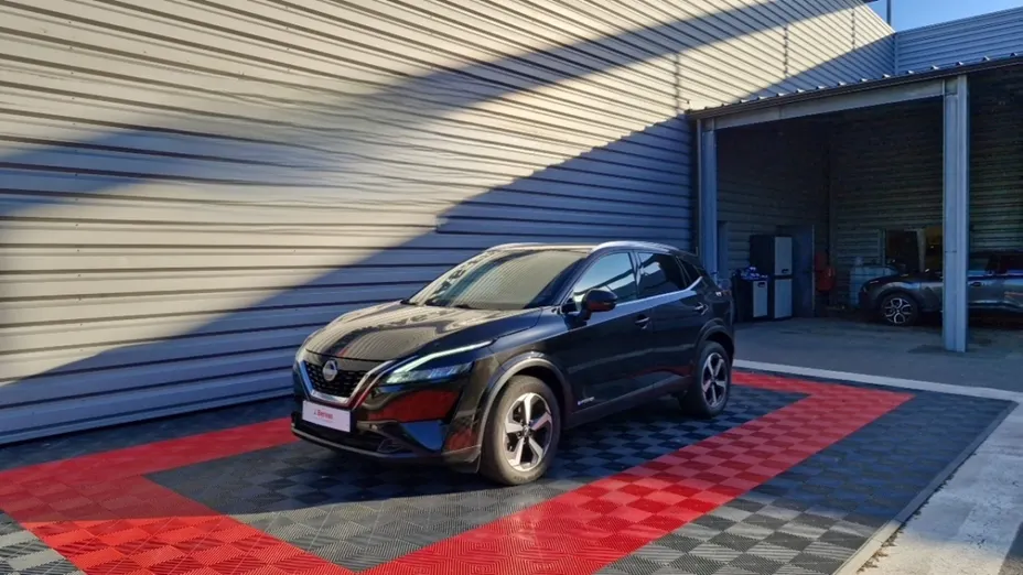 NISSAN Qashqai -
