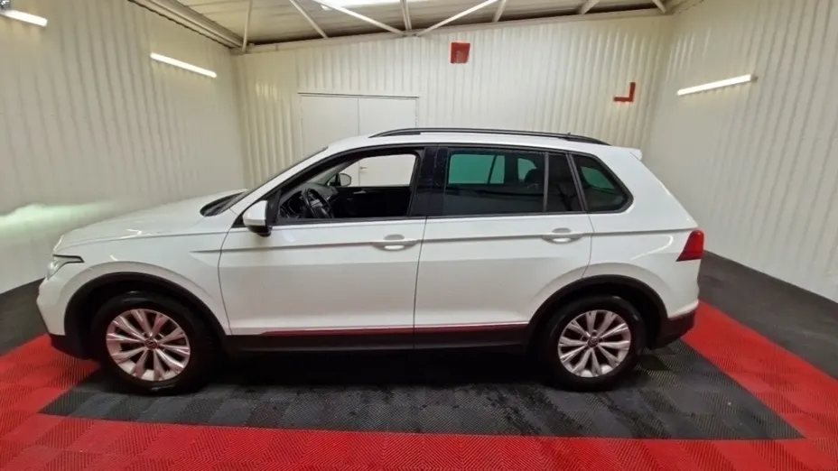 Volkswagen Tiguan -