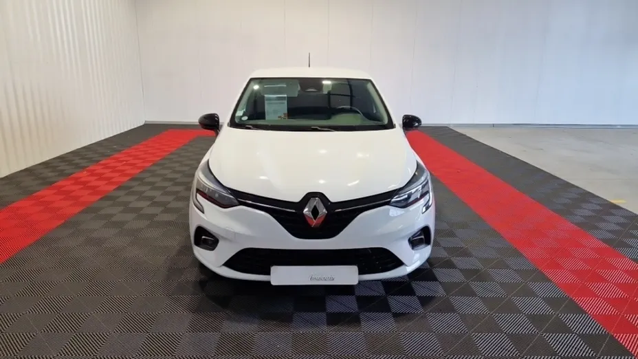 RENAULT Clio -