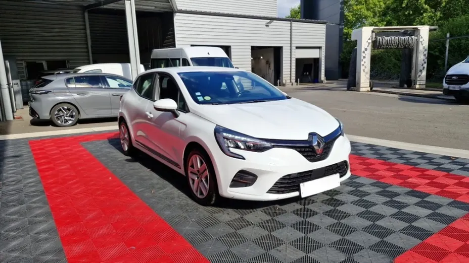RENAULT Clio -