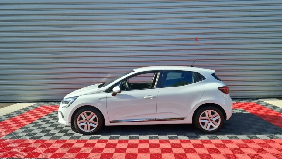 RENAULT Clio -