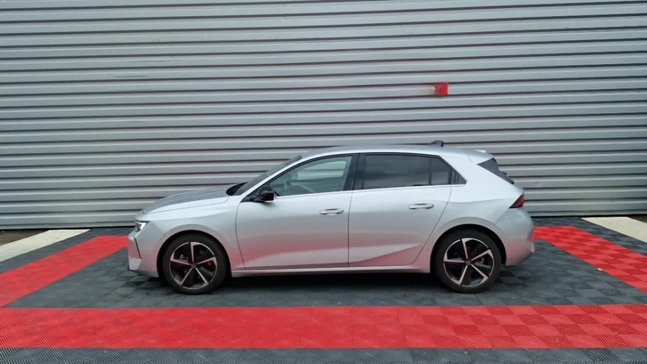 OPEL Astra -
