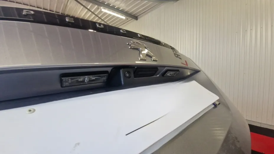 PEUGEOT 2008 -