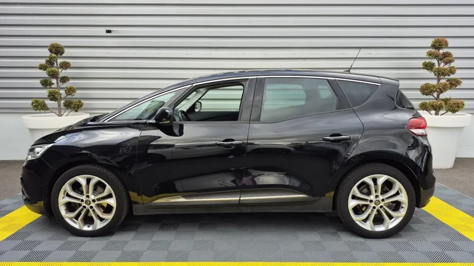 RENAULT Scenic -