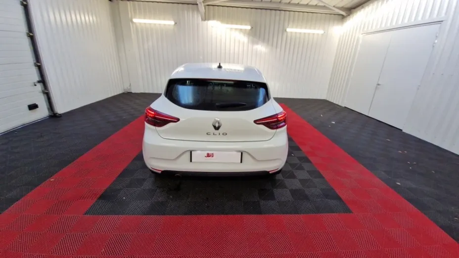 RENAULT Clio -