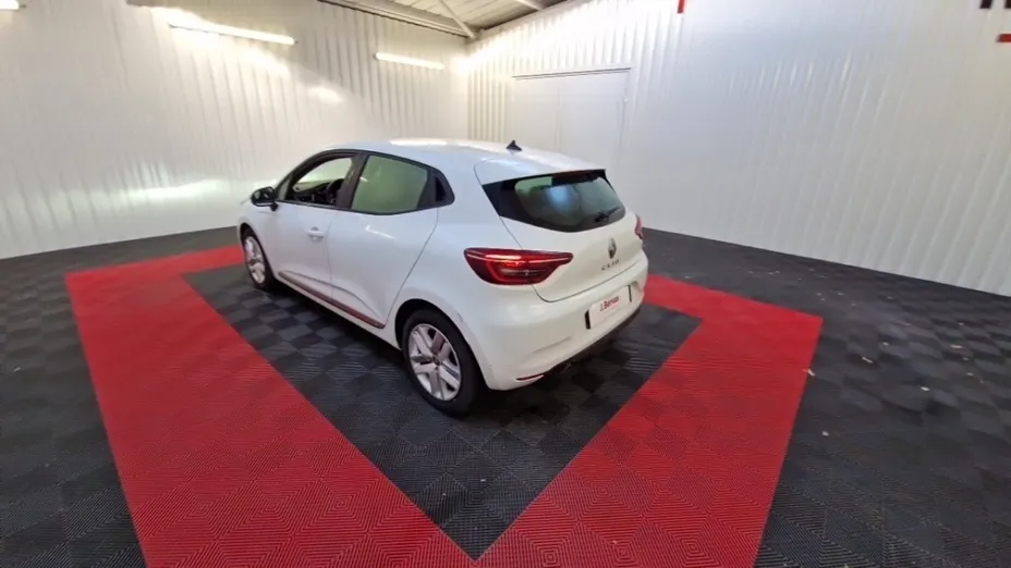 RENAULT Clio -