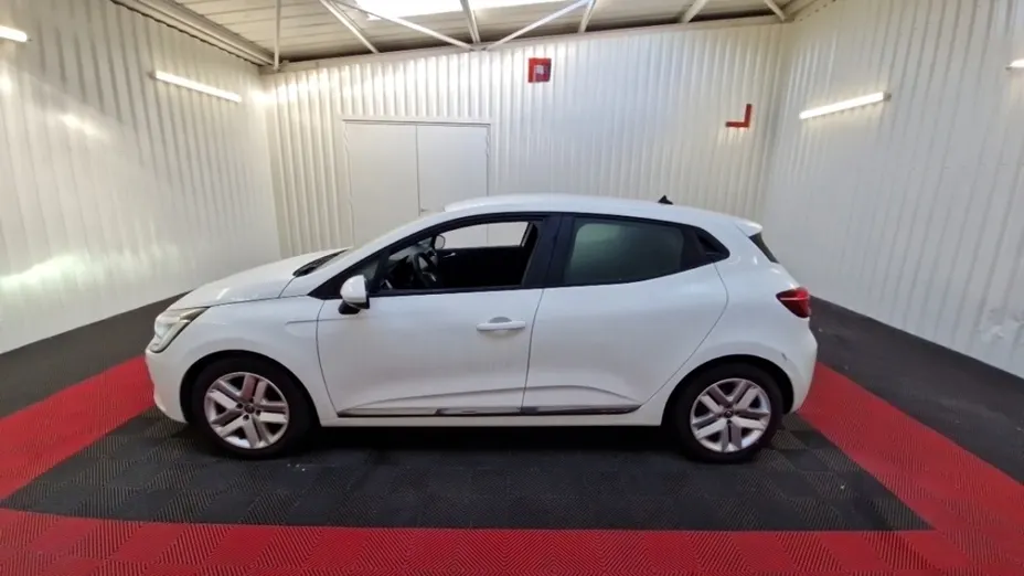 RENAULT Clio -