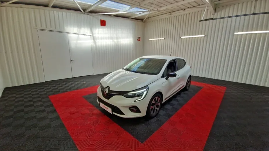 RENAULT Clio -
