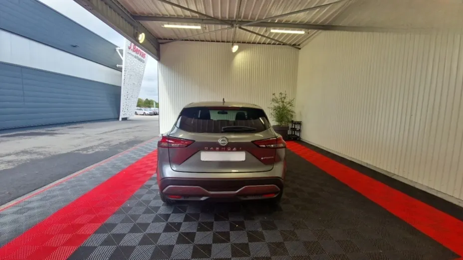 NISSAN Qashqai -