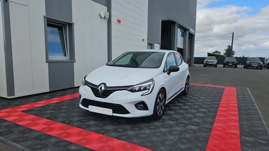 RENAULT Clio -
