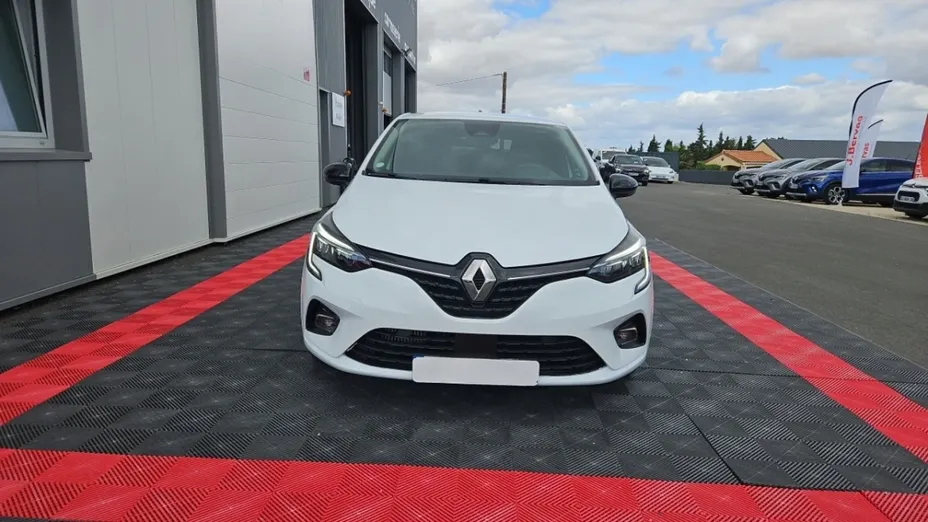 RENAULT Clio -
