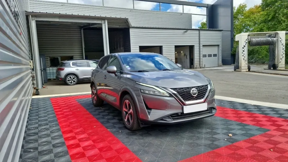 NISSAN Qashqai -
