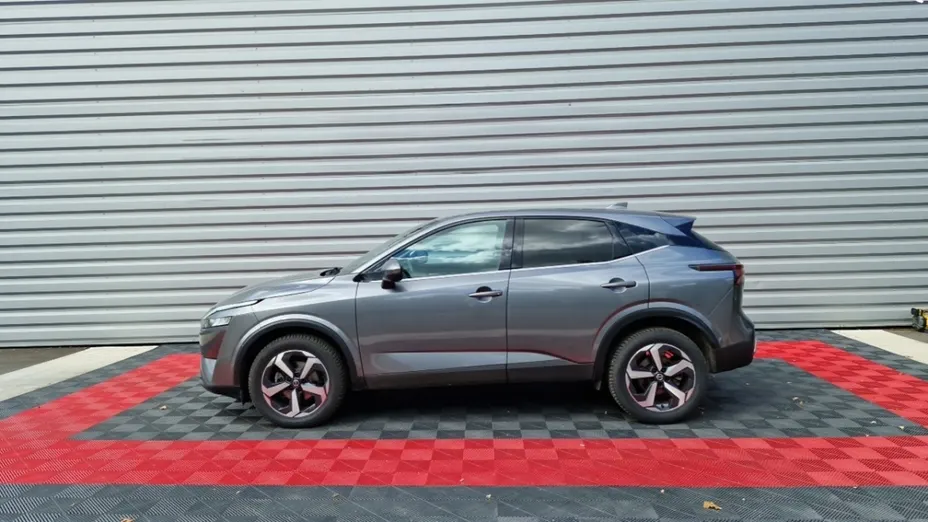 NISSAN Qashqai -