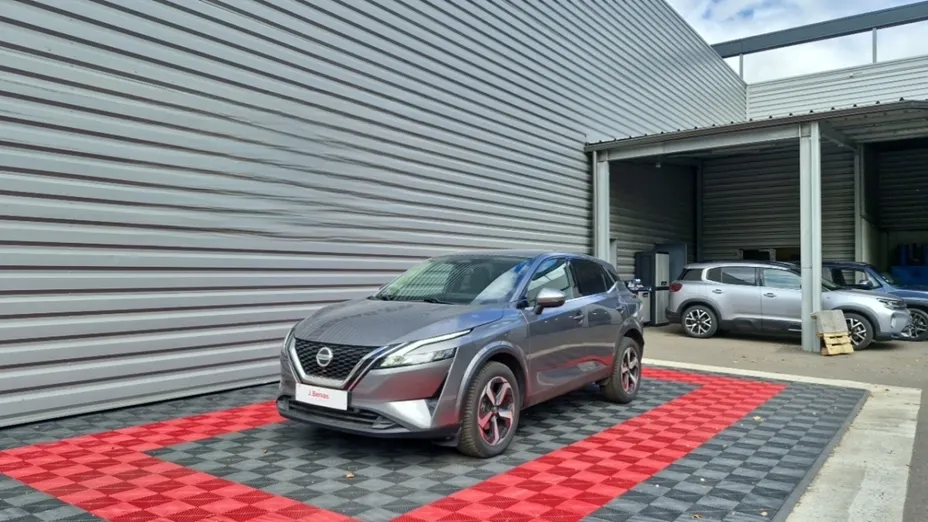 NISSAN Qashqai -
