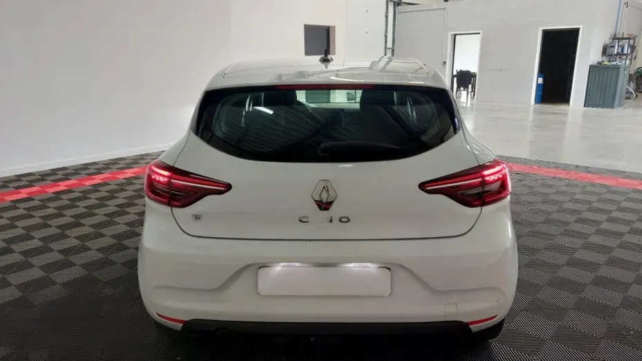 RENAULT Clio -