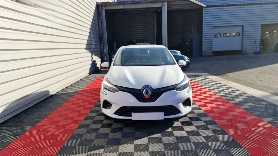 RENAULT Clio -