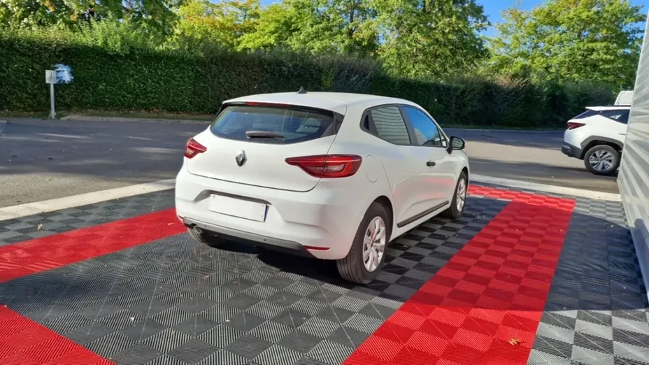 RENAULT Clio -