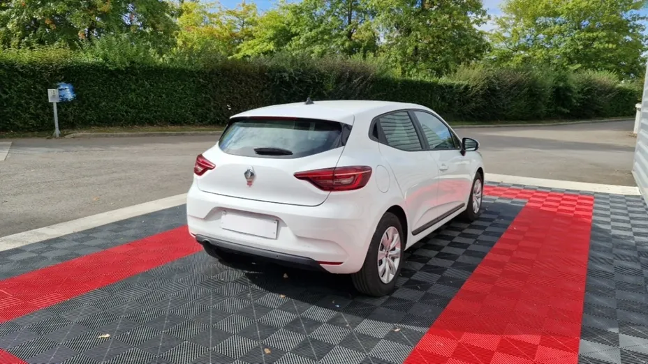 RENAULT Clio -
