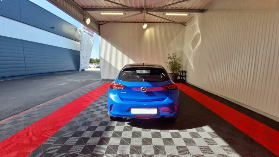 OPEL Corsa -
