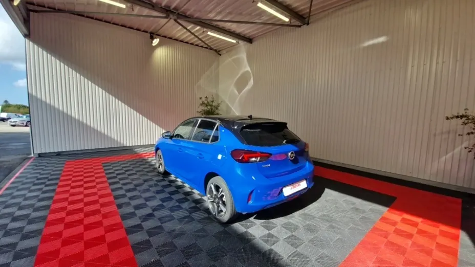 OPEL Corsa -