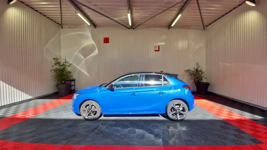 OPEL Corsa -