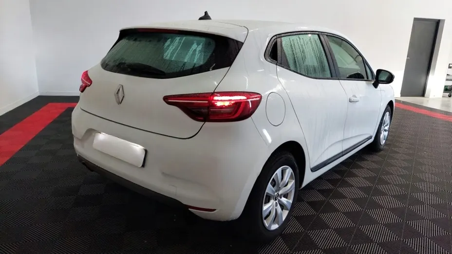 RENAULT Clio -