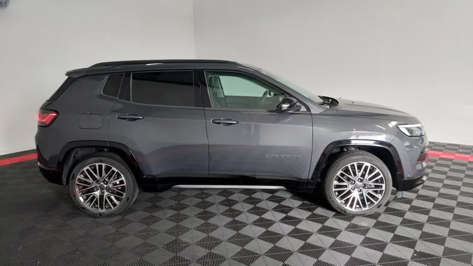 JEEP Compass -