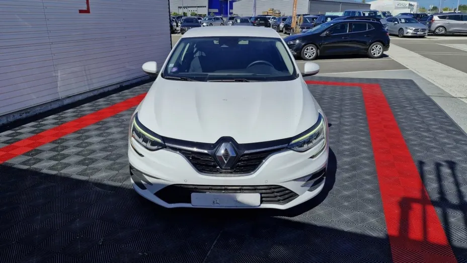 RENAULT Megane -